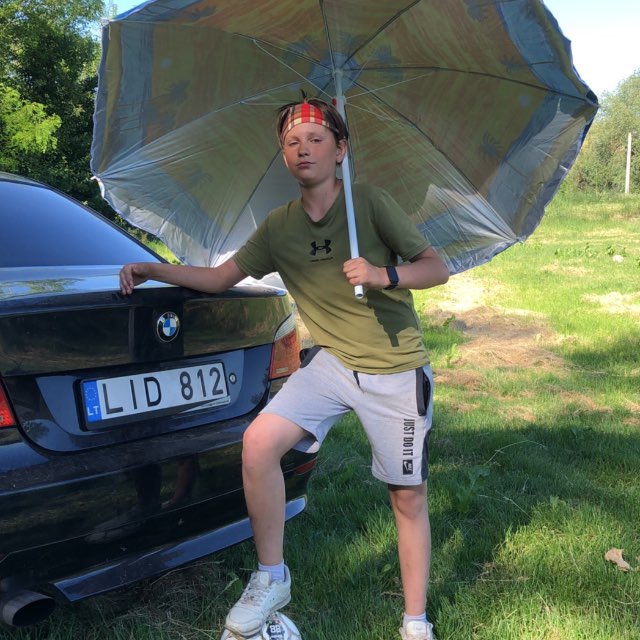 Фото контакту